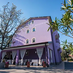4* Hotel Sandi - Free Parking