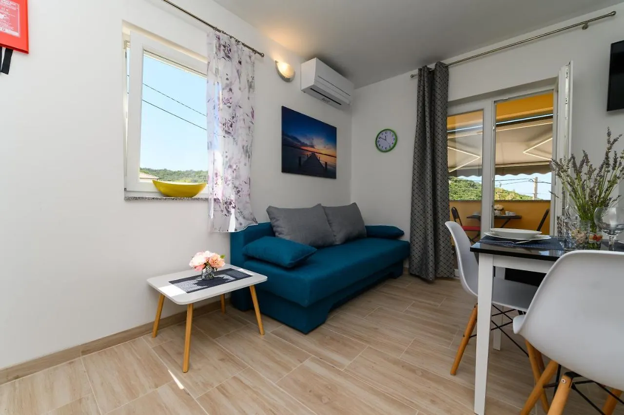 *** Pensión Apartments And Rooms Yasmin Miholascica Croacia