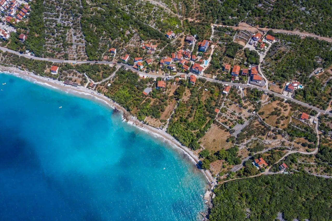 Apartments And Rooms Yasmin Miholascica 3*,  Croacia